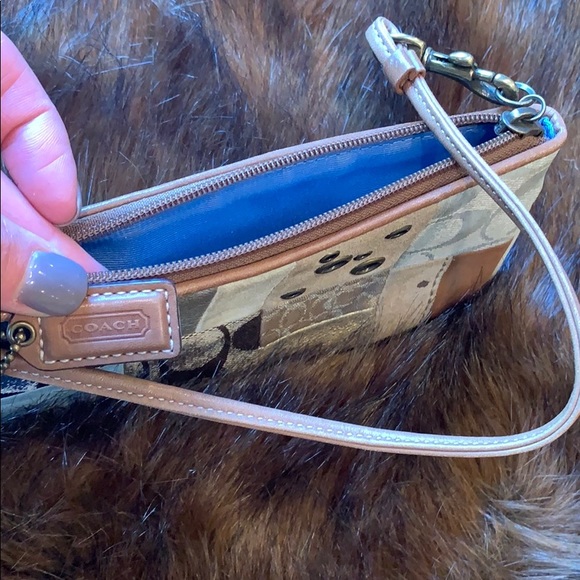 Coach patchwork wristlet - Picture 3 of 3